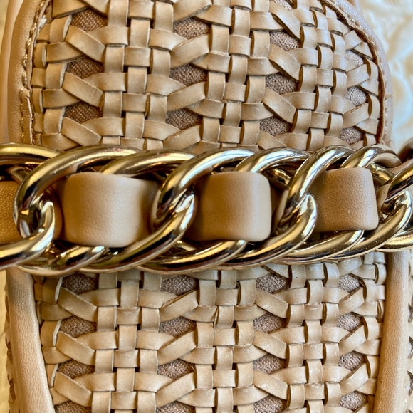 Steve Madden Tan Chain Loafers Flats - Picture 4 of 13